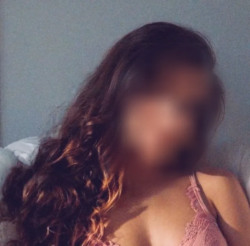 Carina, 25