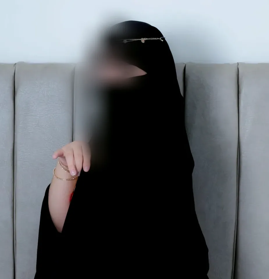 Leia, 24