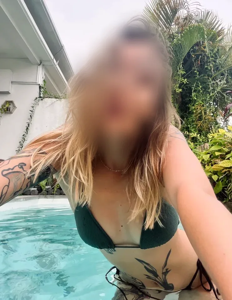 Lilly, 26