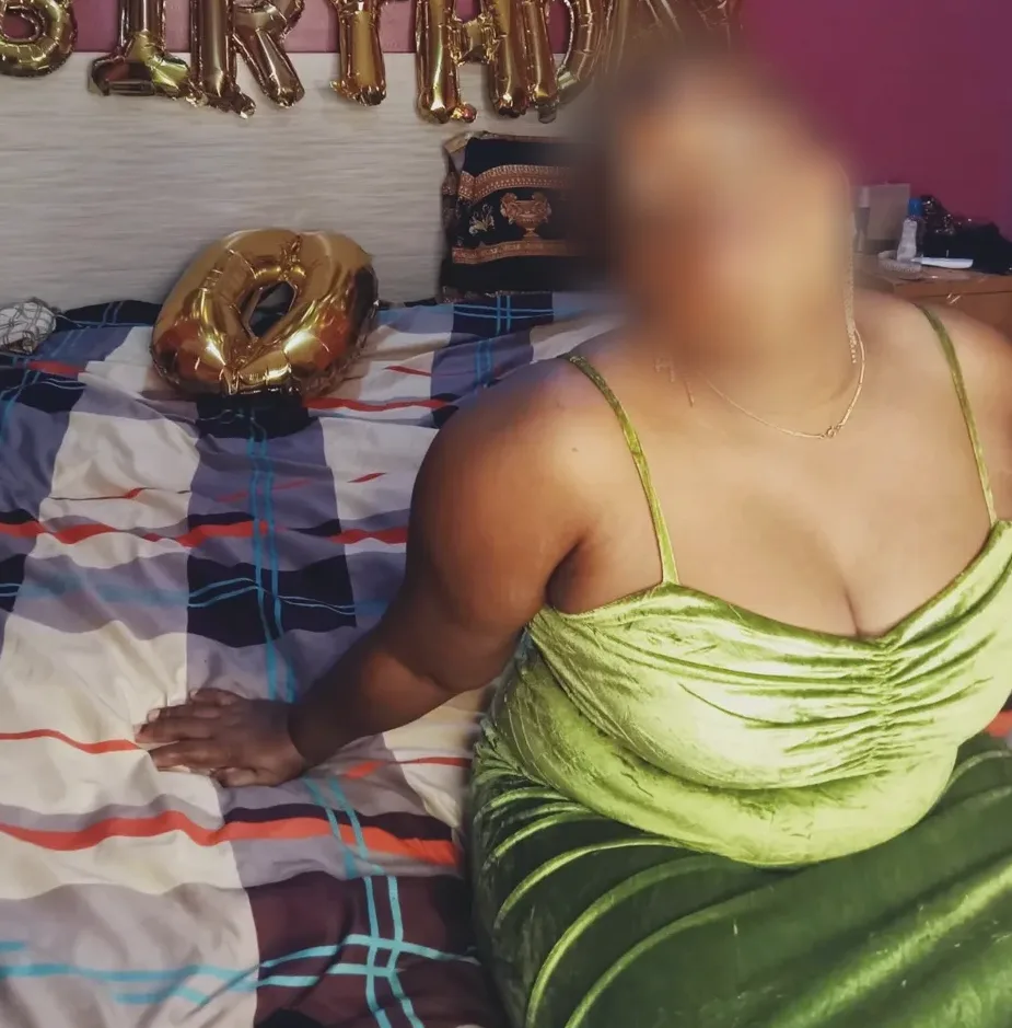 Maja, 32