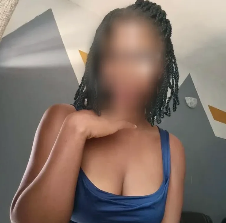 Marlene, 29
