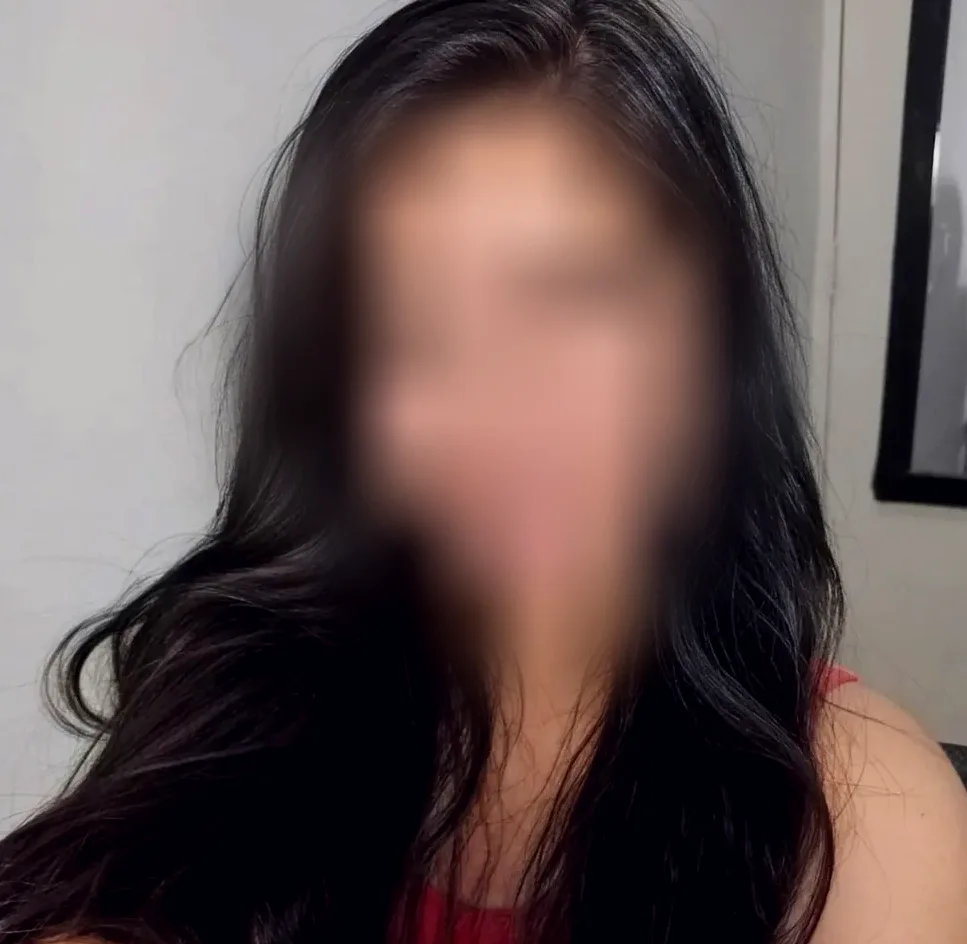 Michelle, 21