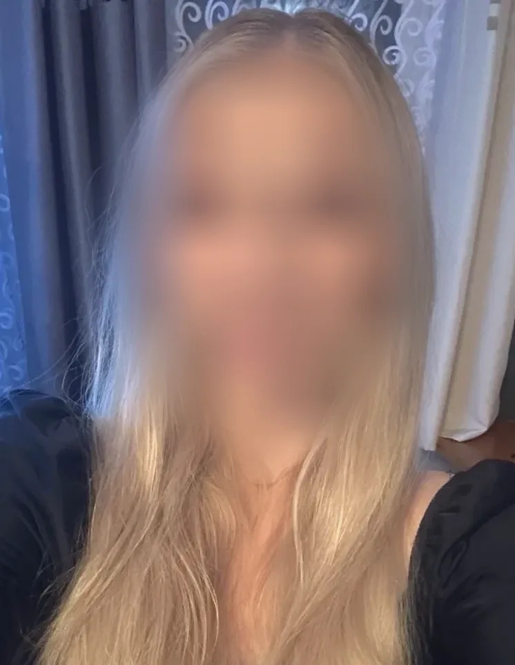 Nora, 26